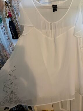 torrid White Chiffon Cold-Shoulder Blouse with Subtle Silver Accents